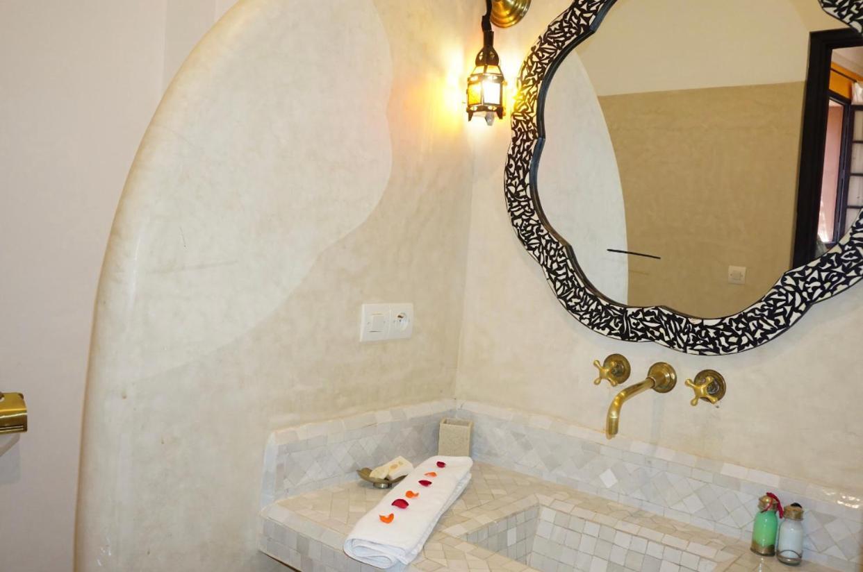 Riad New Moon Маракеш Екстериор снимка